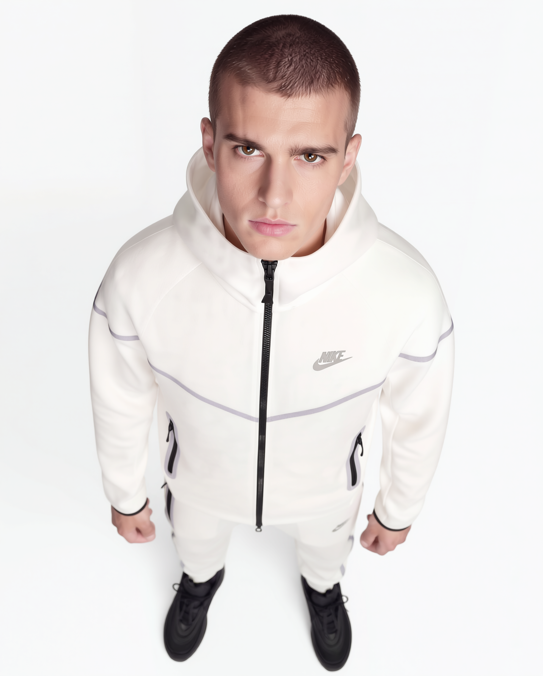 Nike Tech Fleece White Reflective Full Zip Windrunner Tracksuit Nike Tech Fleece White Reflective Full Zip Windrunner Tracksuit